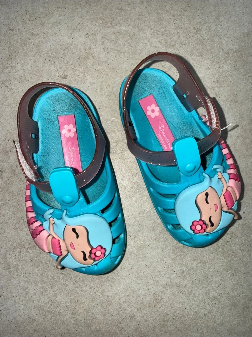 Ipanema Turquoise Kids Mermaid Water Shoes with Pink Straps size 7 toddler